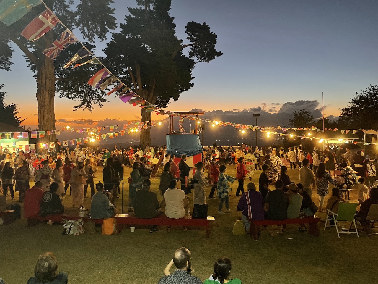 Obon Festival - Kula Shofukuji Mission Sunset Dance