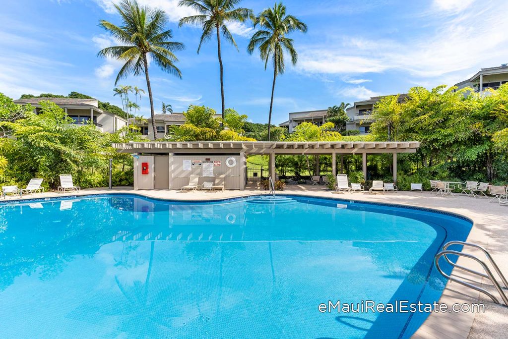 pool at wailea ekolu